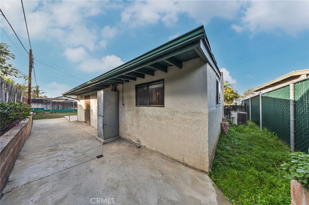 TR 715 LOT 32 - Residential