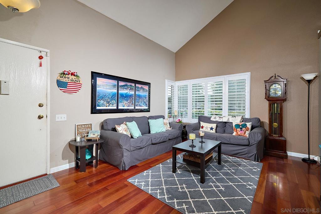10834 Caravelle Pl