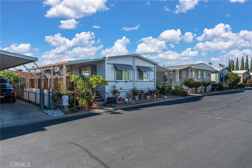 3825 CRESTMORE 426