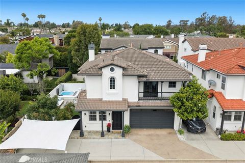Photo of 273 Mesa DR, Costa Mesa, CA 92627 (MLS # NP26114043)