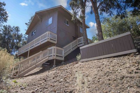 Photo of 2441 Innsbruck Court Ct, Pine Mountain Club, CA 93222 (MLS # SR25224965) Photo of 2441 Innsbruck Court Ct, Pine Mountain Club, CA 93222 (MLS # SR25224965)