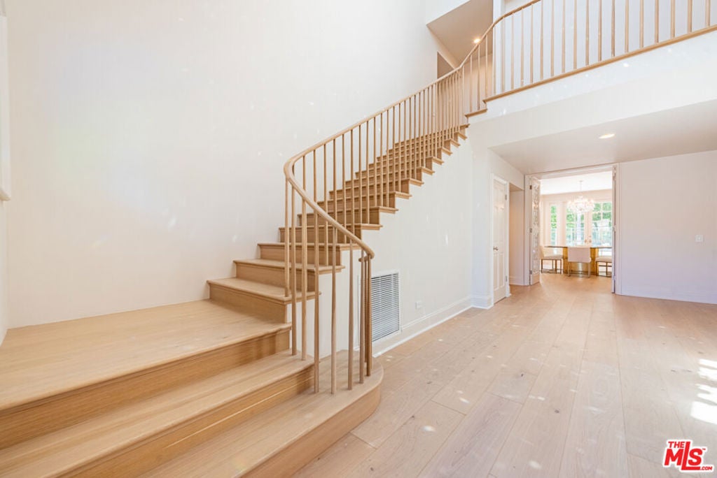 17636 Camino De Yatasto, Los Angeles CA 90272