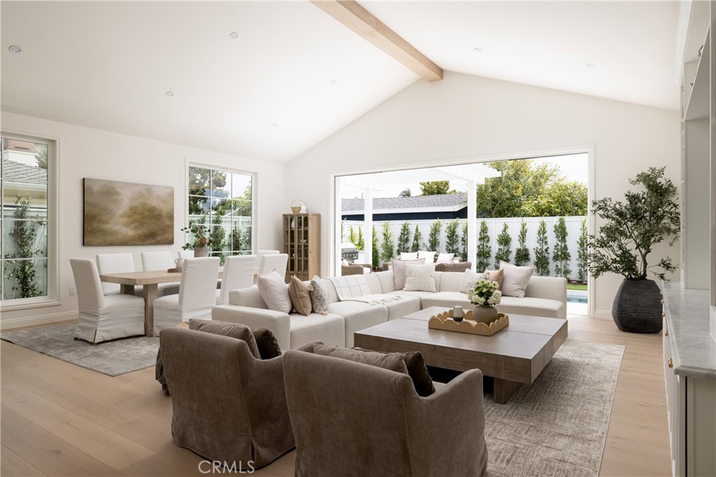1112 Pembroke Lane, Newport Beach CA 92660 - Photo 6