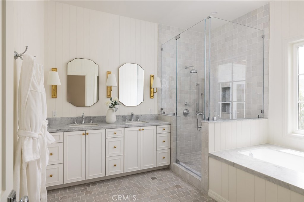 1112 Pembroke Lane, Newport Beach CA 92660 - Photo 21