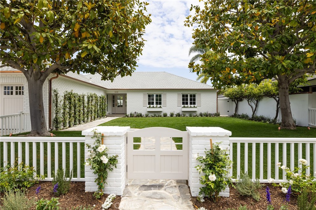 1112 Pembroke Lane, Newport Beach CA 92660 - Photo 40