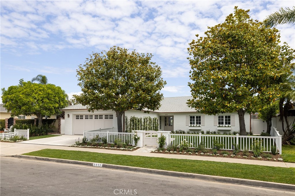 1112 Pembroke Lane, Newport Beach CA 92660 - Photo 38
