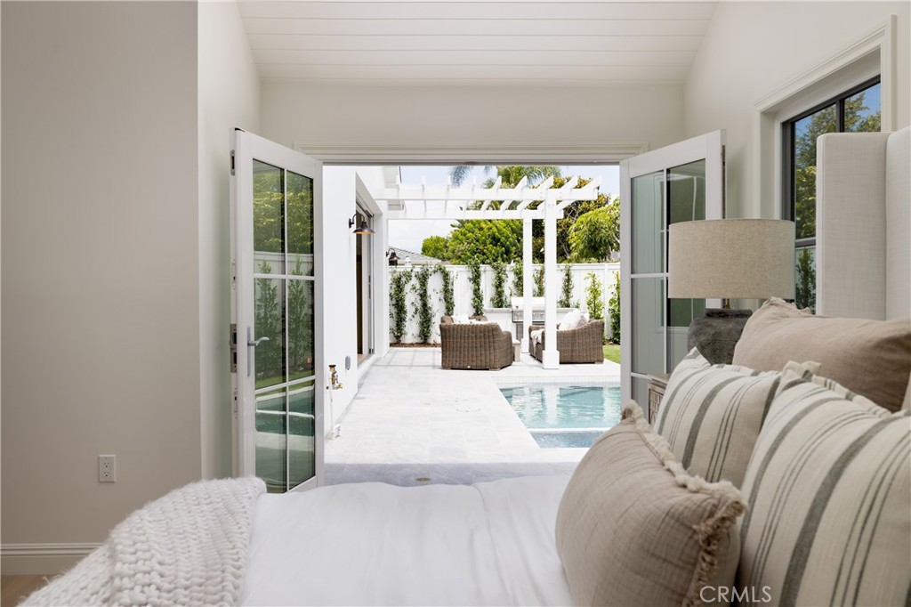 1112 Pembroke Lane, Newport Beach CA 92660 - Photo 16