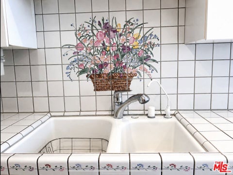 Tiny photo for 15173 Magnolia Boulevard #E, Los Angeles, CA 91403 (MLS # 26864643)