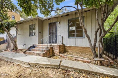 Photo of 808 Valley View Road, South Pasadena, CA 91030 (MLS # P1-27526)