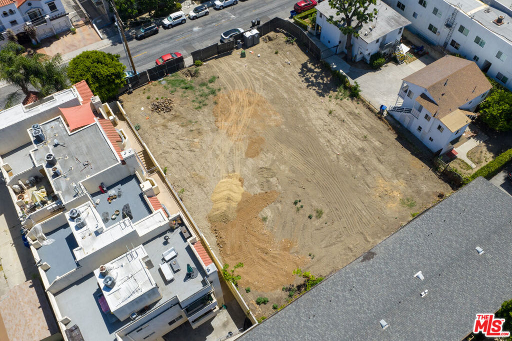 Properties 1 11031 Aqua Vista Street