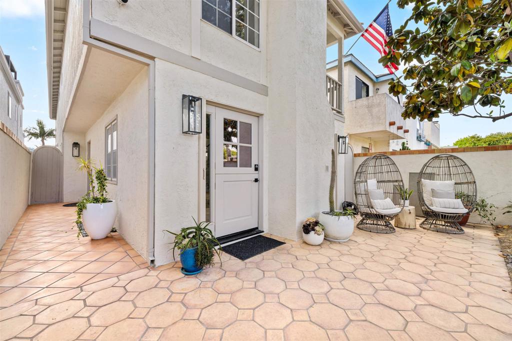 274 J Ave