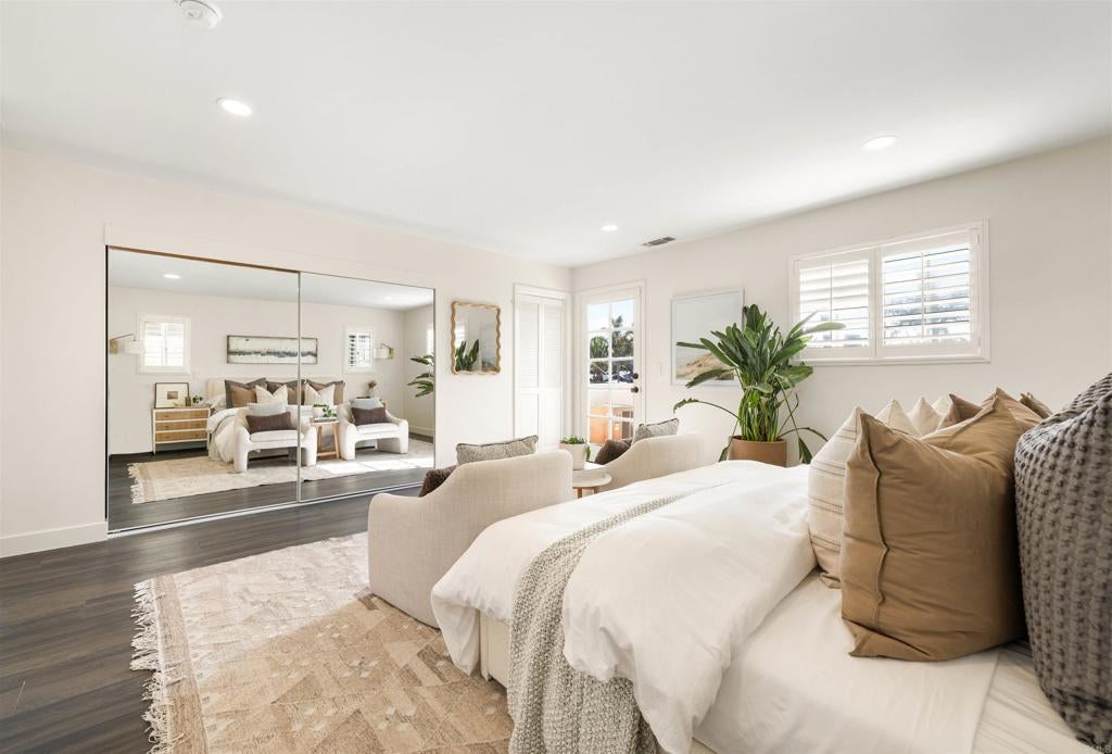 Photo of 274 J Ave Ave, Coronado, CA 92118 (MLS # PTP2604452)