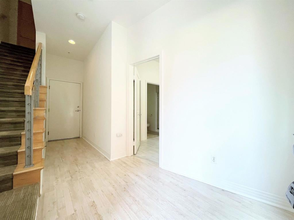 477 S Cleveland Street 102