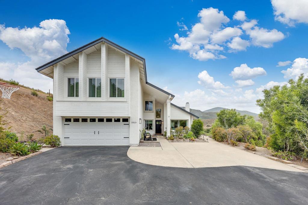 3303 Del Charro Rd