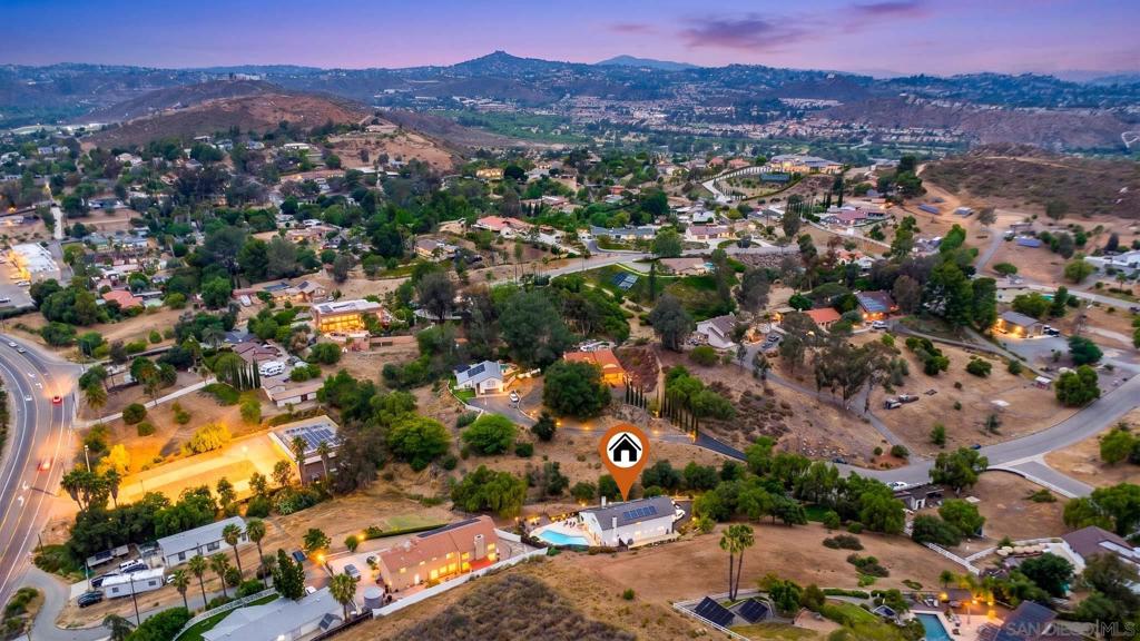 3303 Del Charro Rd