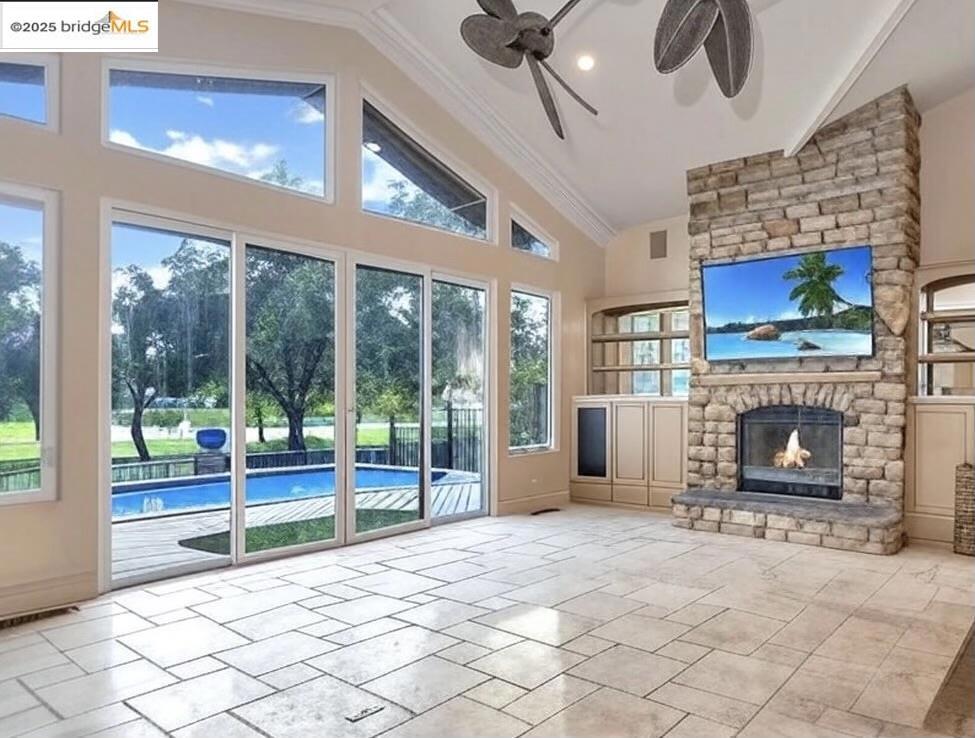 DISCOVERY BAY COUNTRY CLUB - Residential