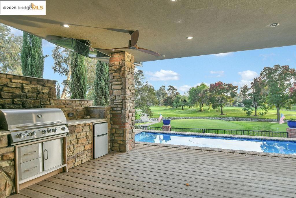 DISCOVERY BAY COUNTRY CLUB - Residential