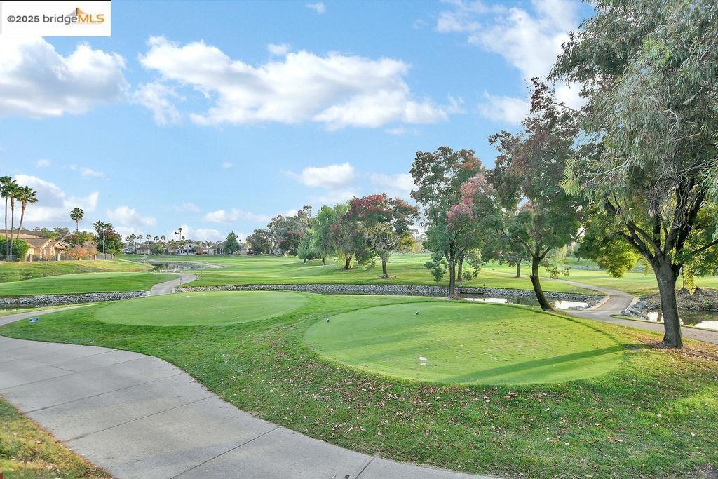 DISCOVERY BAY COUNTRY CLUB - Residential