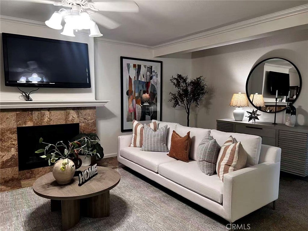 3160 E Palm