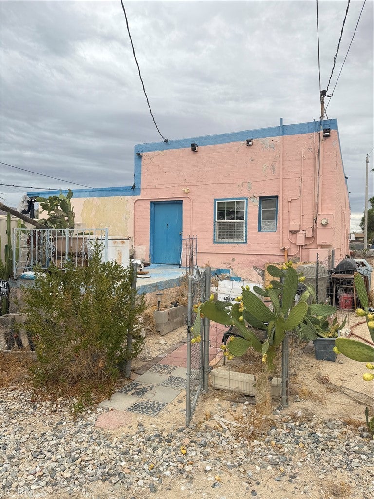 5929 Adobe