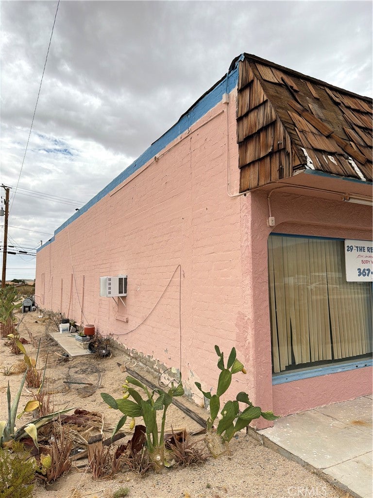 5929 Adobe