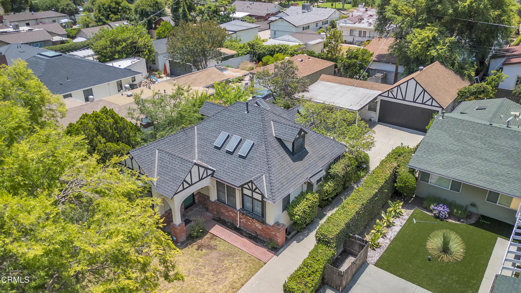 589 Castano Avenue