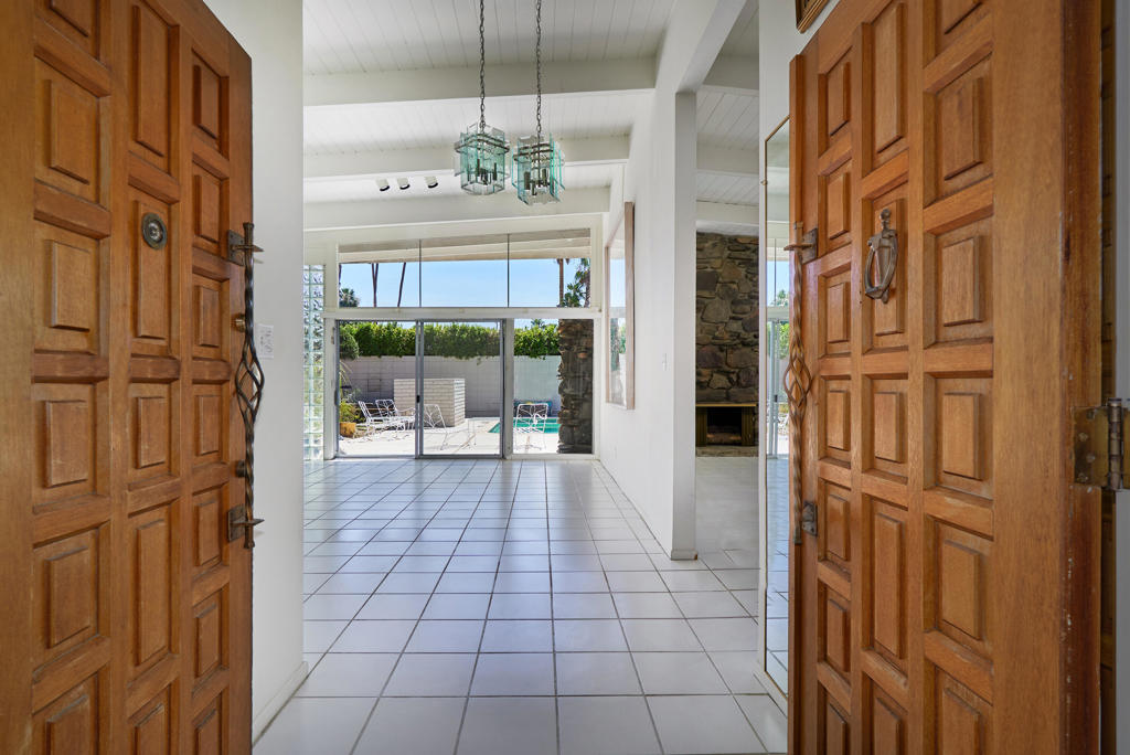 Vista Las Palmas - Residential