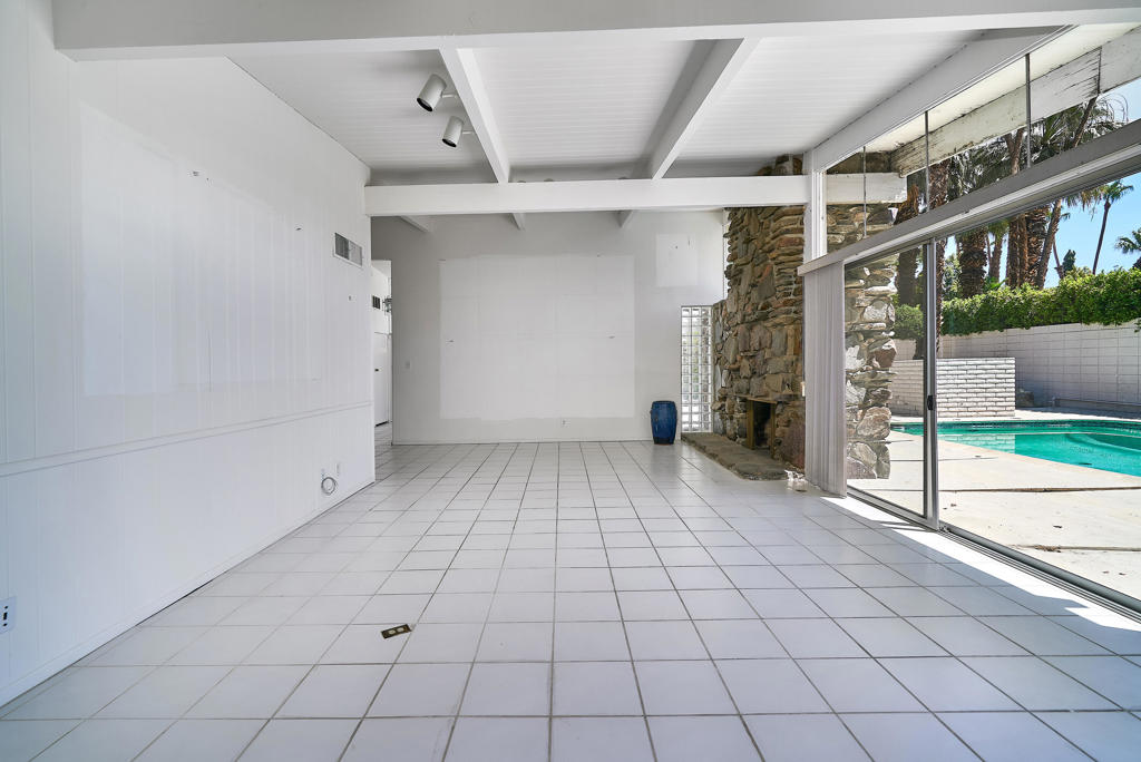 Vista Las Palmas - Residential