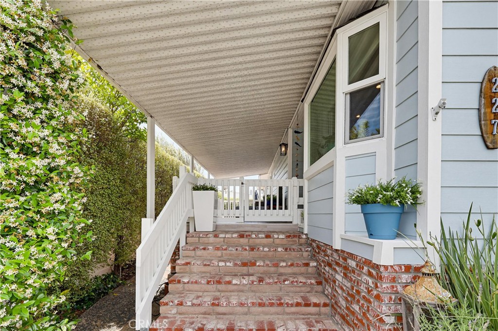 2275 W 25th Street 227