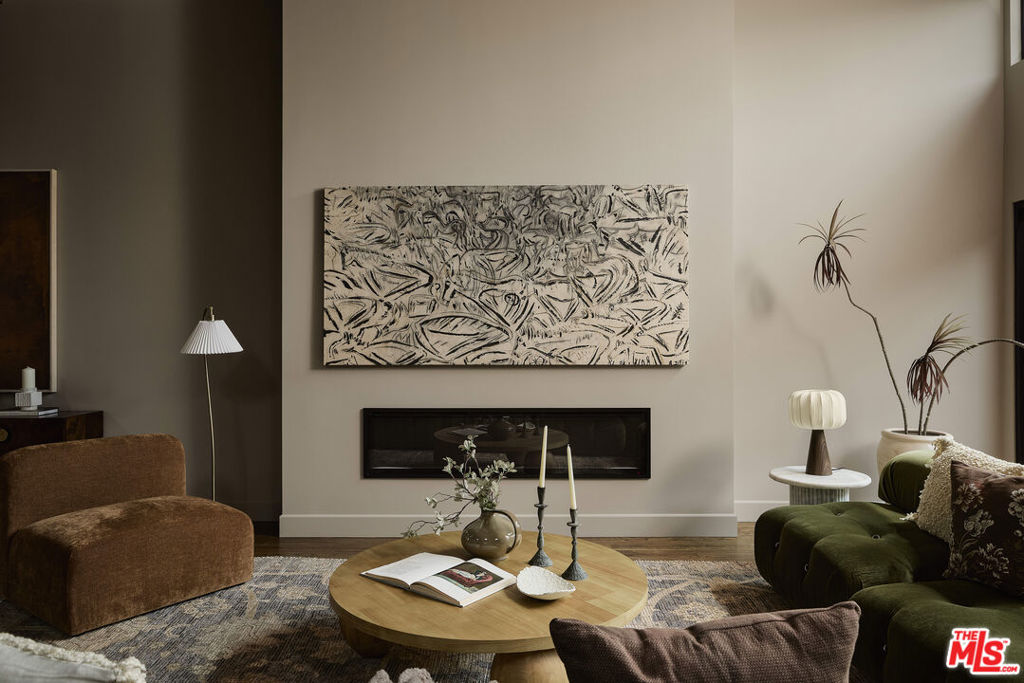 12406 La Maida Street