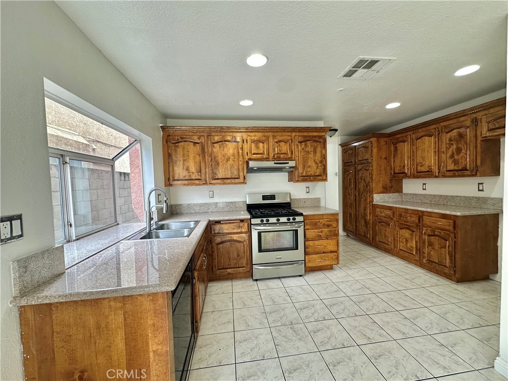 15533 Carrera Drive