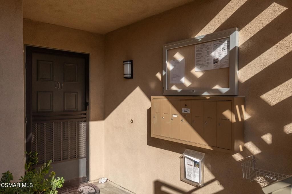 Photo of 248 Oakleaf Drive #107, Thousand Oaks, CA 91360 (MLS # 225005393)