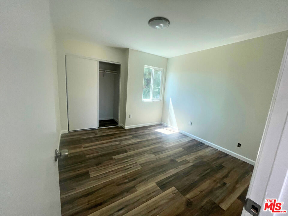 3160 Vineland Avenue 5