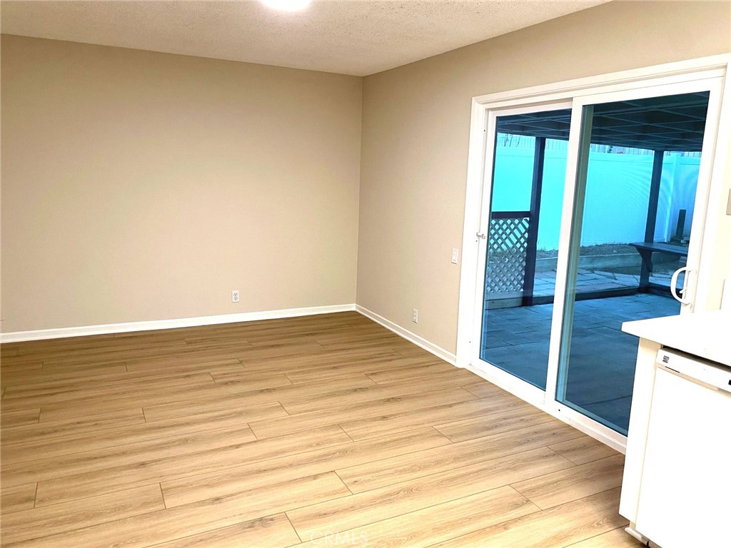 10160 Victoria Street