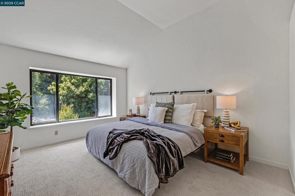 BLACKHAWK C. C. - Residential