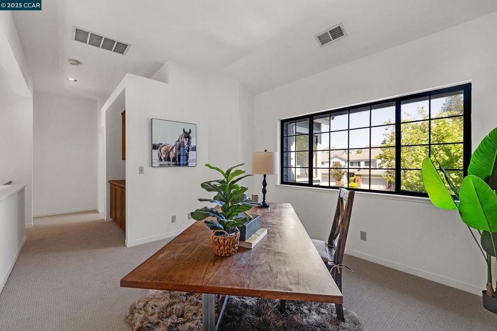 BLACKHAWK C. C. - Residential