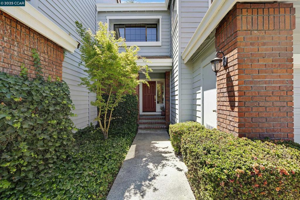 BLACKHAWK C. C. - Residential