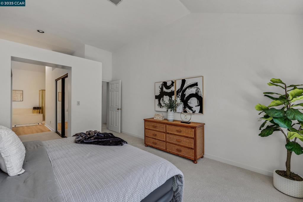 BLACKHAWK C. C. - Residential