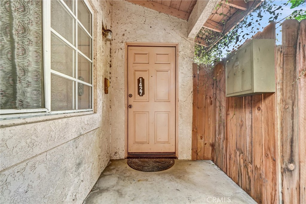 1425 Park