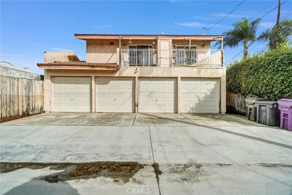 Photo of 1425 Park Ave, Long Beach, CA 90804 (MLS # PW25245856)