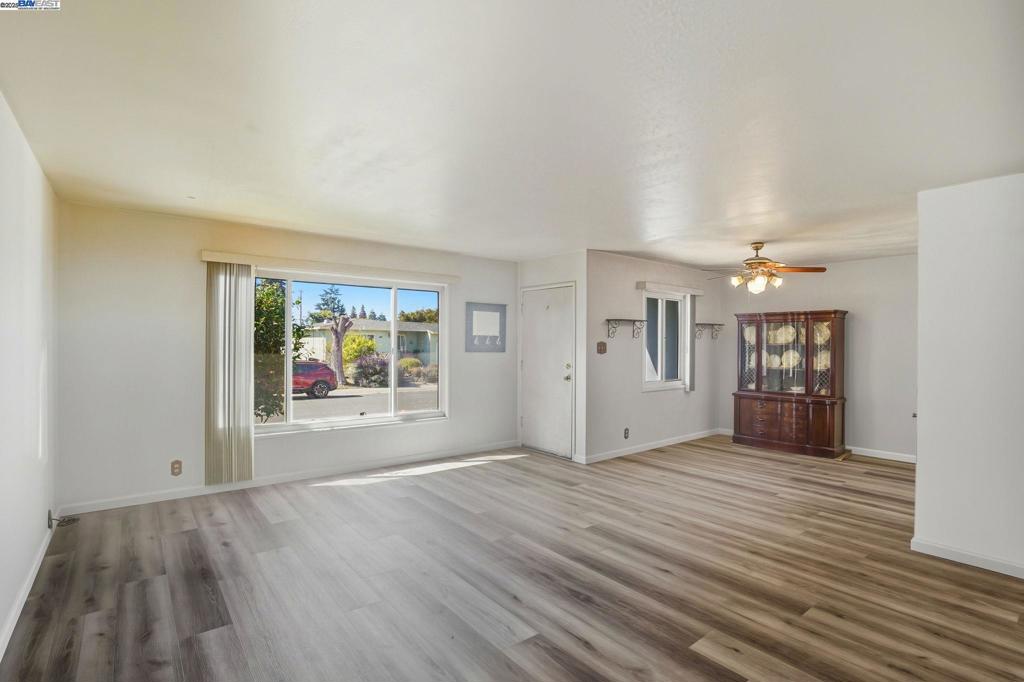 HAYWARD - Residential