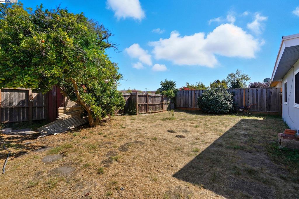 HAYWARD - Residential