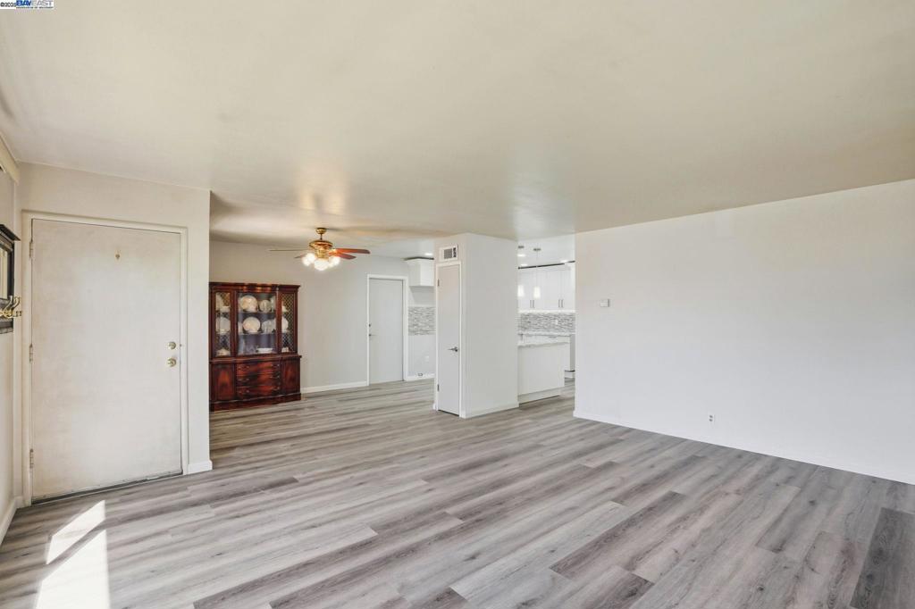 HAYWARD - Residential