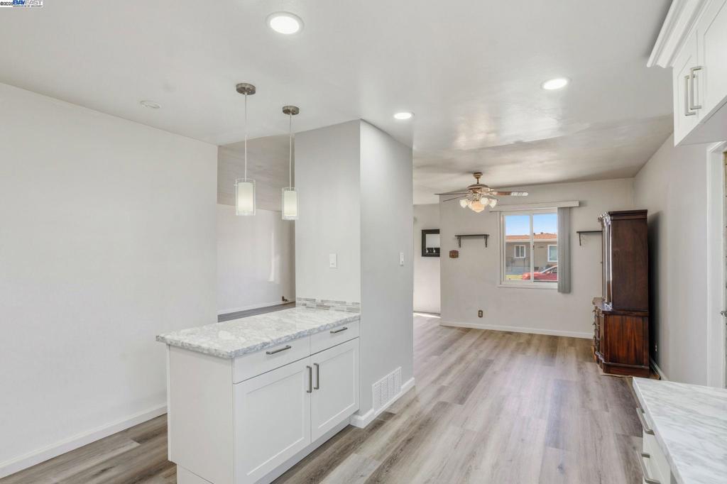 HAYWARD - Residential