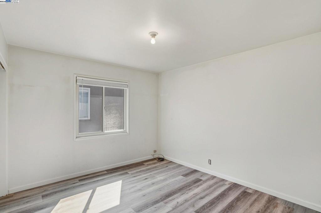 HAYWARD - Residential