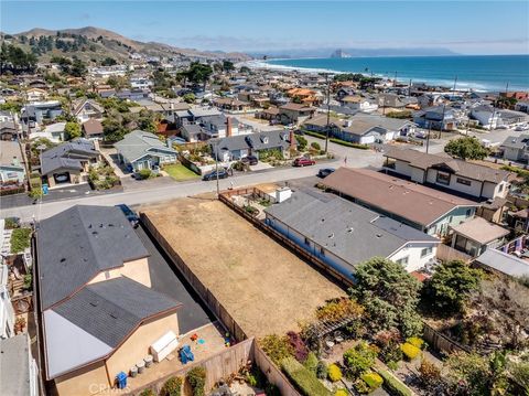 Tiny photo for 61 10th ST, Cayucos, CA 93430 (MLS # SC26140006)