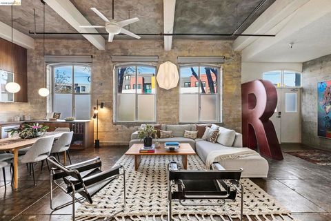 Photo of 3240 Peralta St St #2, Oakland, CA 94608 (MLS # 41125579)