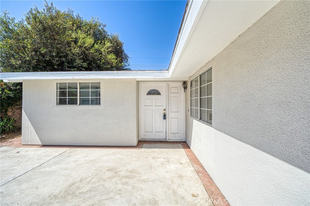 Situated on a desired and sought after neighborhood of West Hills, this home features 4 bedrooms and 2 baths at 1,362 sq ft of living space and 7,502 lot size. This home is also located very close to UCLA West Valley Medical Center (approx. 1.7 miles), Westfield Topanga (approx 1.9 miles) and Topanga Village Mall (approx 2.6 miles). There is so much potential for this home to become your forever dream home… Don’t miss out on this opportunity!!