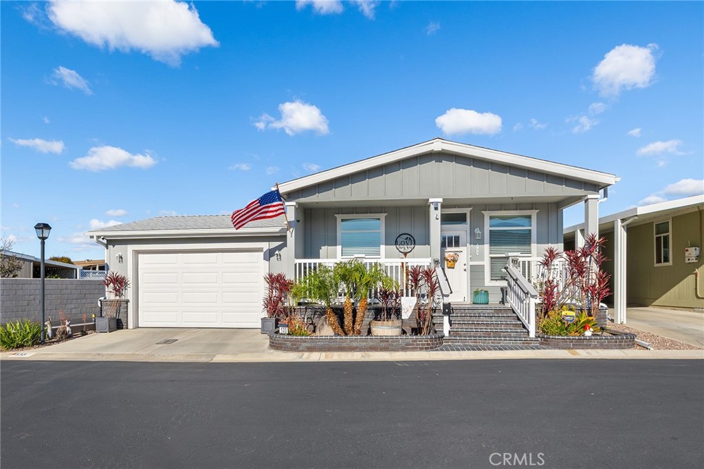 692 Adele St Street 133