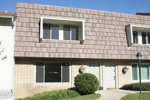Photo of 291 Green Moor Place, Thousand Oaks, CA 91361 (MLS # 226002043)